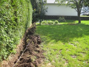 La tranchée derrière le terrain